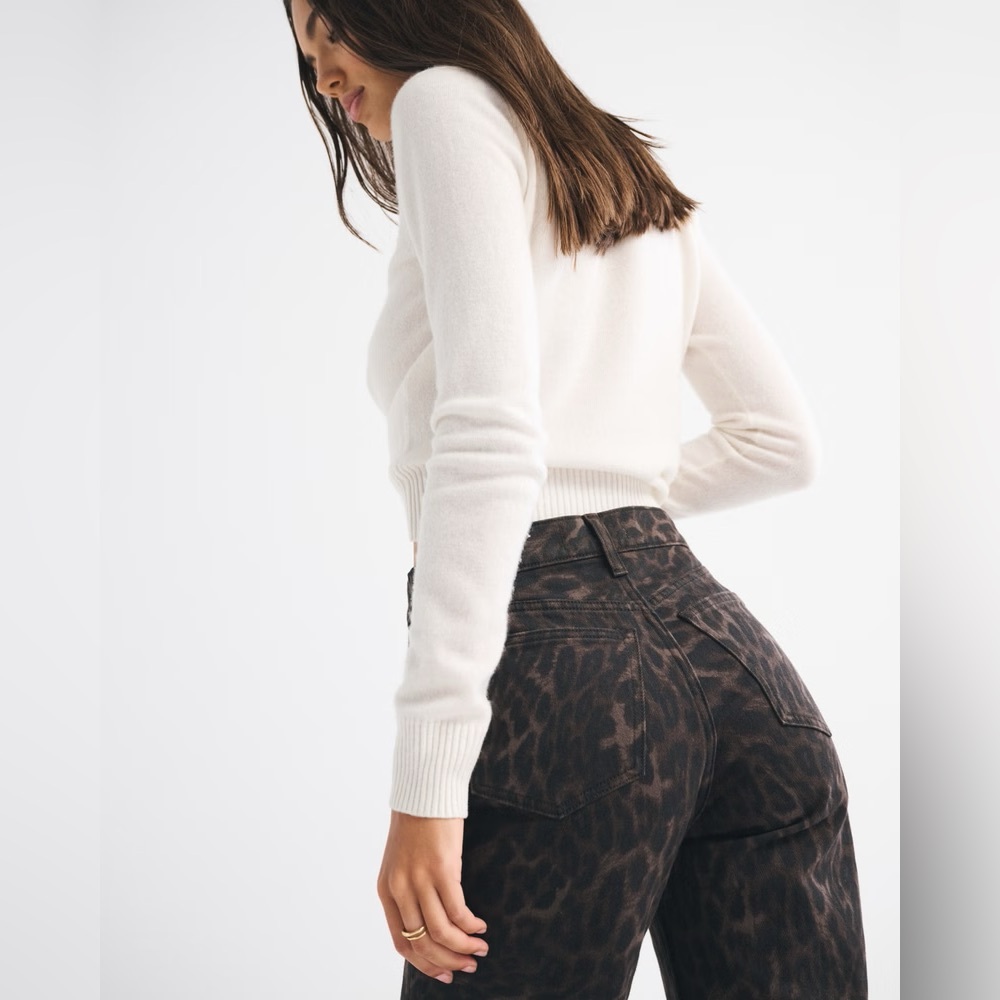 Abercrombie & Fitch High Rise 90s Relaxed Jean